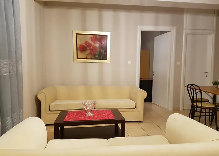 Toula\'S Apartment